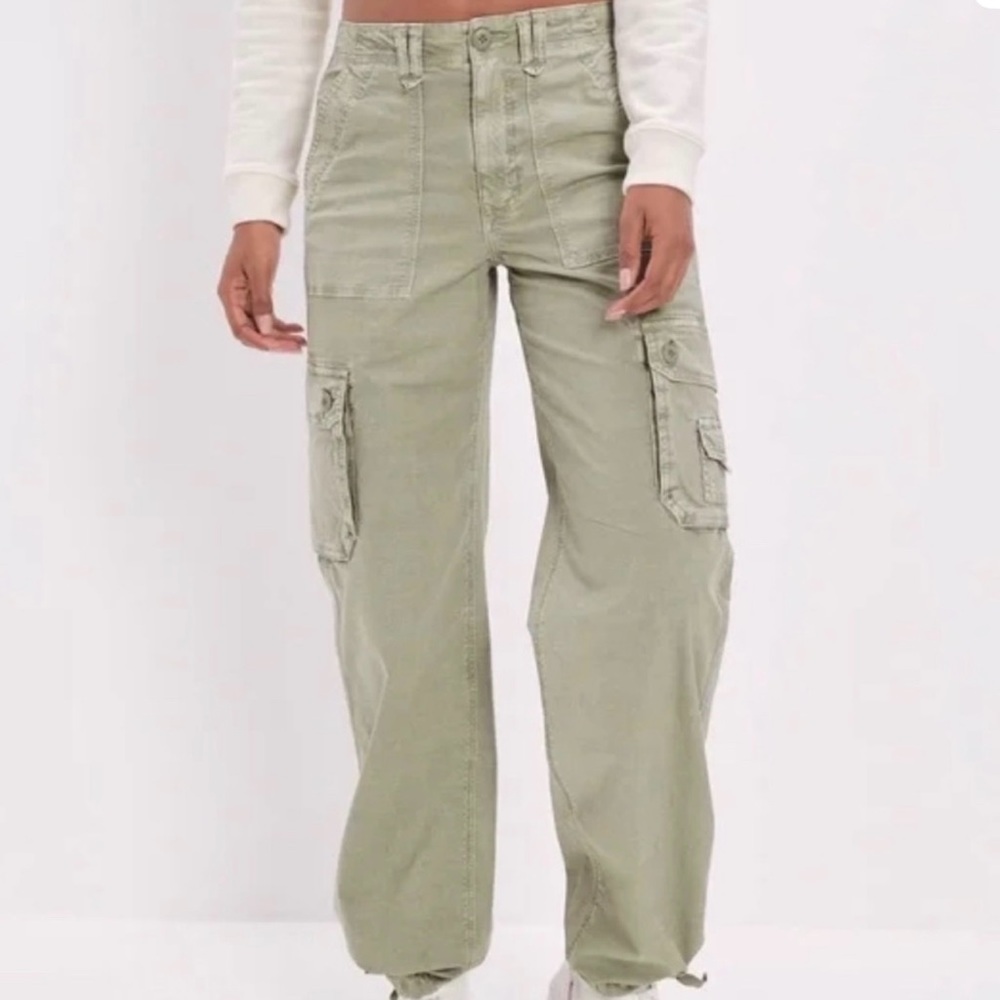 AE Green Straight Leg Cargo Pants